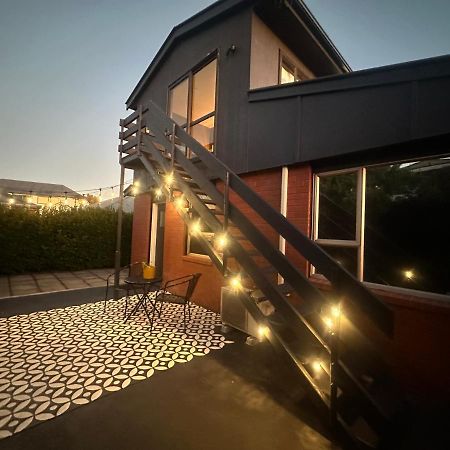 Beckenham Studio On Tree Lined Street كريستتشيرش المظهر الخارجي الصورة
